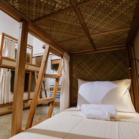 Las Palmas Villas And Casitas Siargao 제너럴 루나 객실 사진